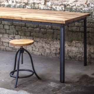 Industrial Esstisch. Tisch PX aus Stahl und Holz. Handgertigt